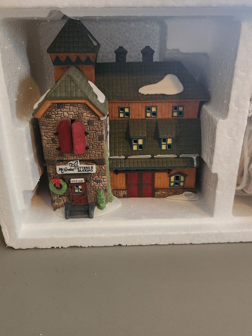 DEPT. 56 HERITAGE VILLAGE "MC GREBE CUTTERS & SLEIGHS, #5640-5, 91' BOX. Tested.